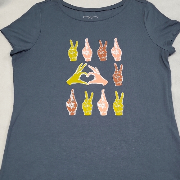 G by Giuliana Tops - G By Giuliana T-Shirt Top 🫶